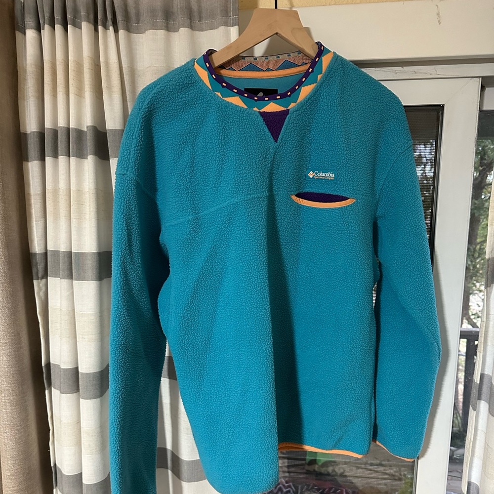 Small Columbia fleece